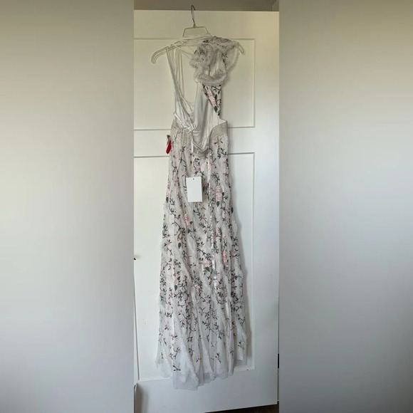 MacDuggal EMBROIDERED RUFFLED ONE SHOULDER LACE UP GOWN Ivory 10! - Picture 4 of 8